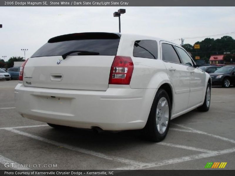 Stone White / Dark Slate Gray/Light Slate Gray 2006 Dodge Magnum SE