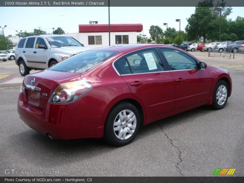 Red Brick Metallic / Charcoal 2009 Nissan Altima 2.5 S