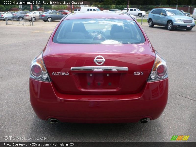 Red Brick Metallic / Charcoal 2009 Nissan Altima 2.5 S