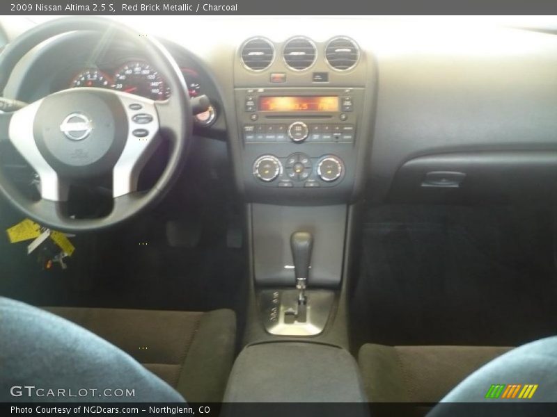 Red Brick Metallic / Charcoal 2009 Nissan Altima 2.5 S