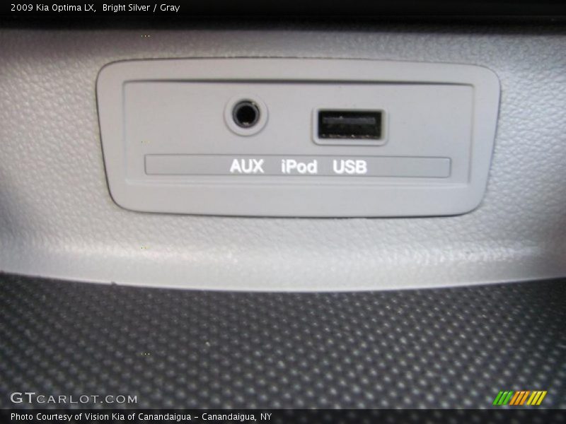 Bright Silver / Gray 2009 Kia Optima LX