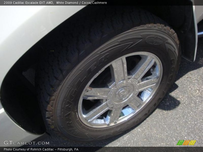 White Diamond / Cocoa/Cashmere 2009 Cadillac Escalade EXT AWD