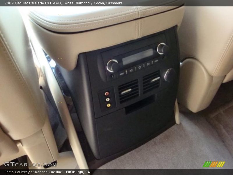 White Diamond / Cocoa/Cashmere 2009 Cadillac Escalade EXT AWD