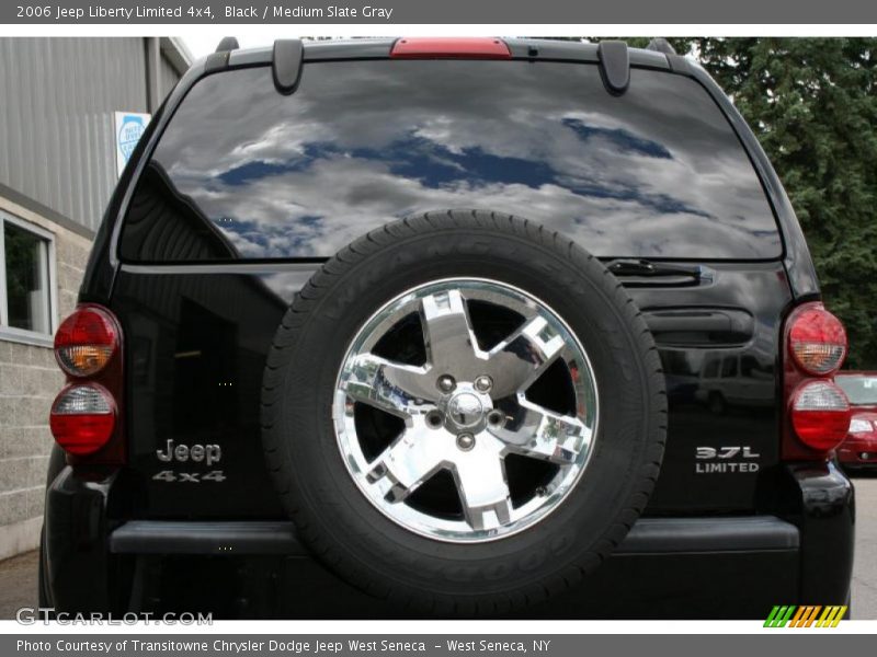 Black / Medium Slate Gray 2006 Jeep Liberty Limited 4x4