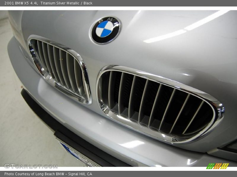 Titanium Silver Metallic / Black 2001 BMW X5 4.4i