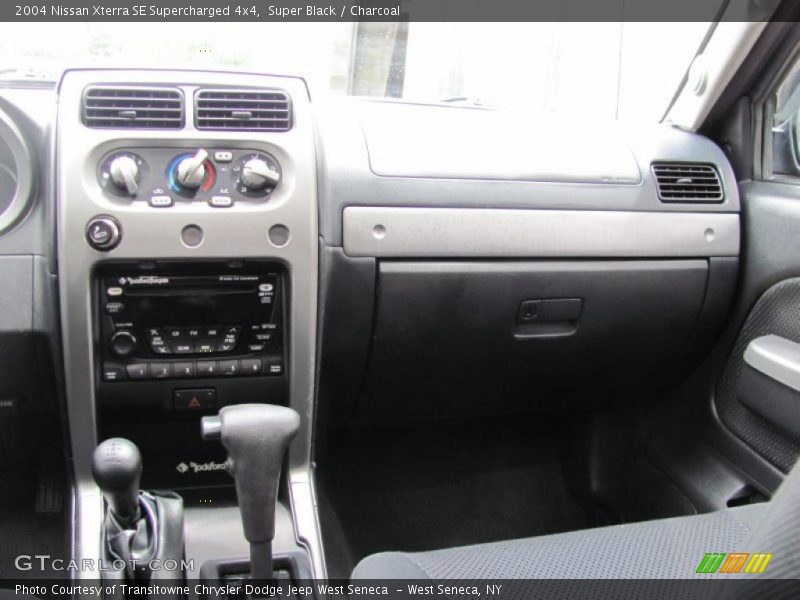 Super Black / Charcoal 2004 Nissan Xterra SE Supercharged 4x4