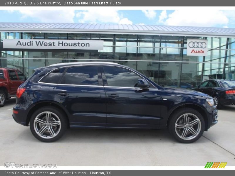 Deep Sea Blue Pearl Effect / Black 2010 Audi Q5 3.2 S Line quattro