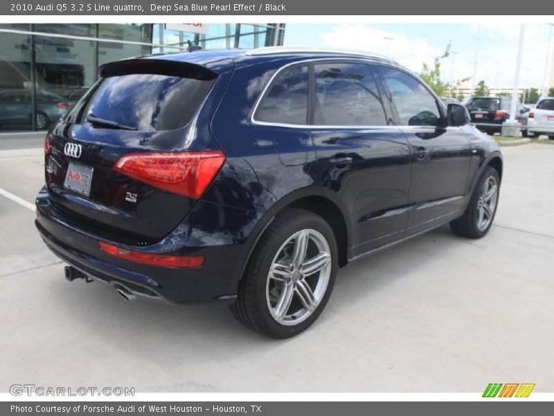 Deep Sea Blue Pearl Effect / Black 2010 Audi Q5 3.2 S Line quattro