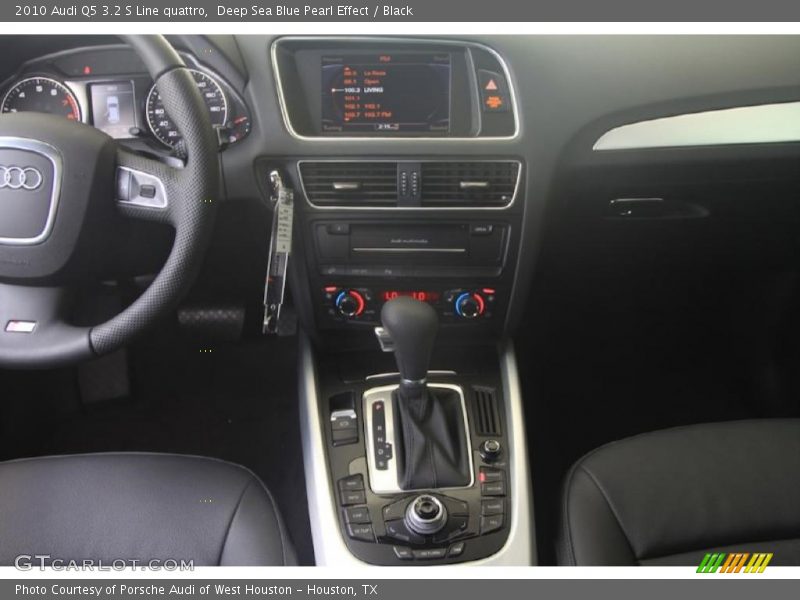 Deep Sea Blue Pearl Effect / Black 2010 Audi Q5 3.2 S Line quattro