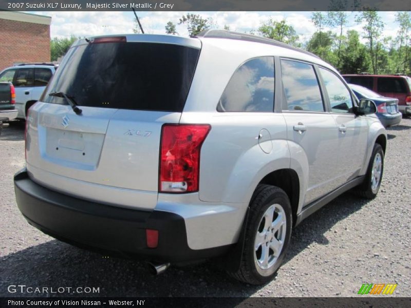Majestic Silver Metallic / Grey 2007 Suzuki XL7 Luxury