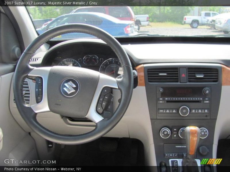 Majestic Silver Metallic / Grey 2007 Suzuki XL7 Luxury