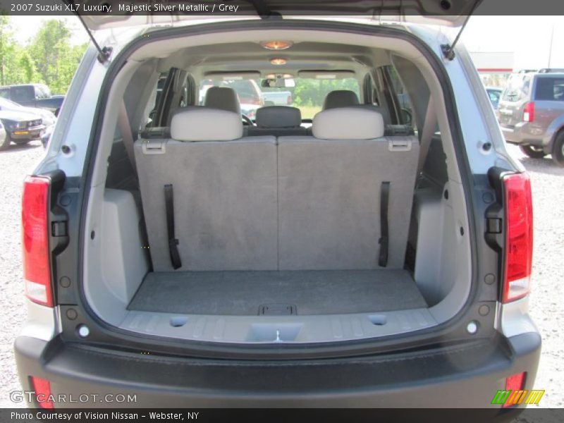 Majestic Silver Metallic / Grey 2007 Suzuki XL7 Luxury