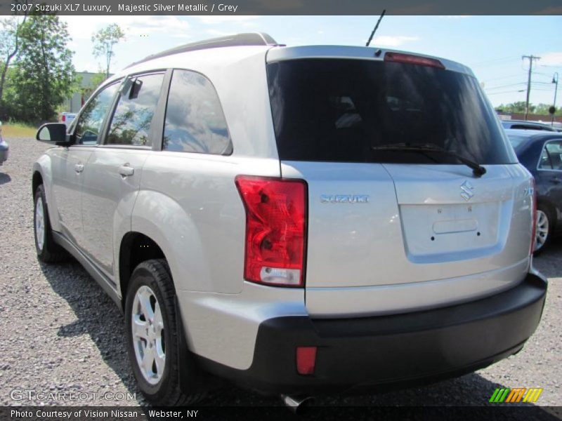 Majestic Silver Metallic / Grey 2007 Suzuki XL7 Luxury