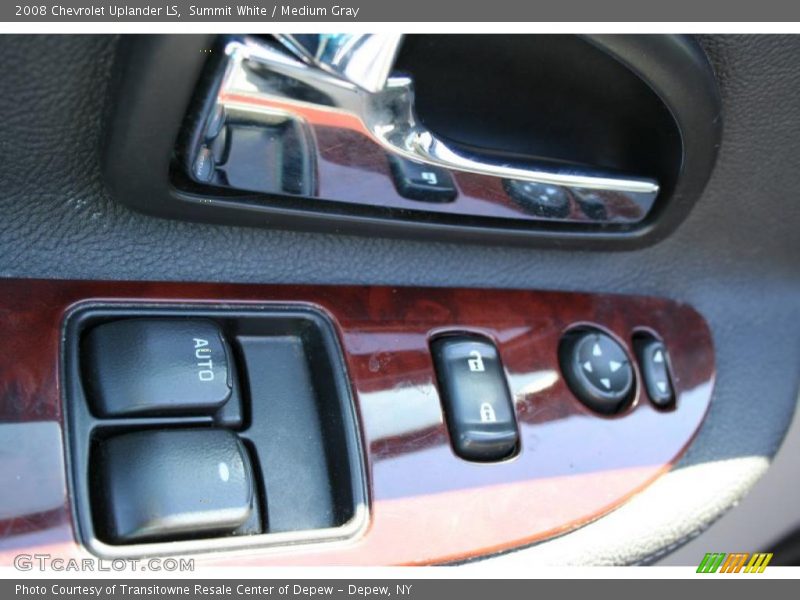 Summit White / Medium Gray 2008 Chevrolet Uplander LS