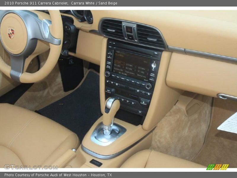 Carrara White / Sand Beige 2010 Porsche 911 Carrera Cabriolet
