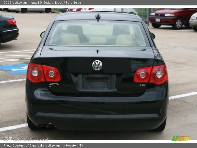 Black / Pure Beige 2006 Volkswagen Jetta TDI Sedan
