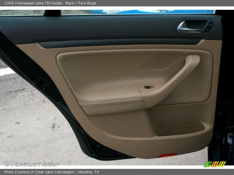 Black / Pure Beige 2006 Volkswagen Jetta TDI Sedan