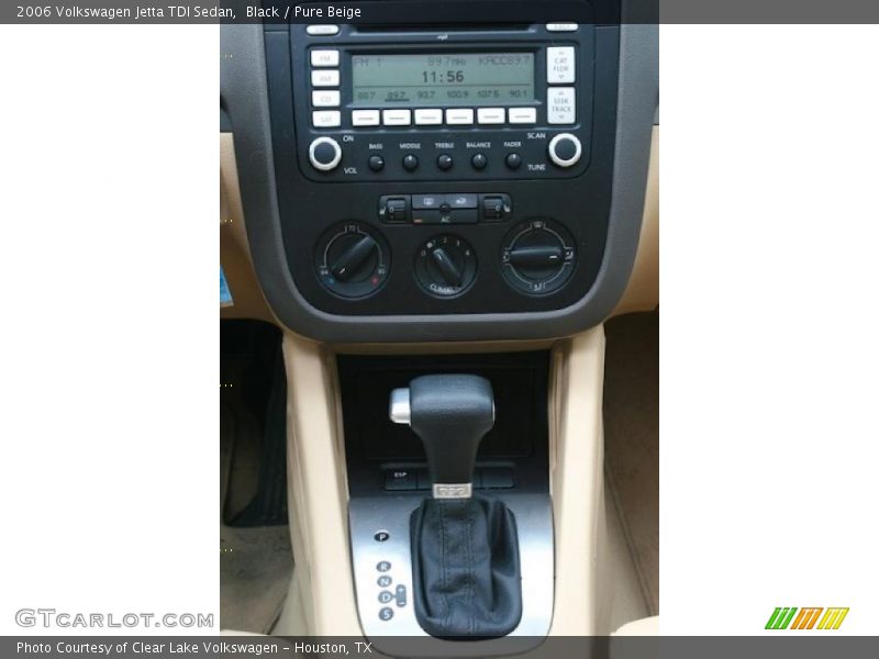 Black / Pure Beige 2006 Volkswagen Jetta TDI Sedan