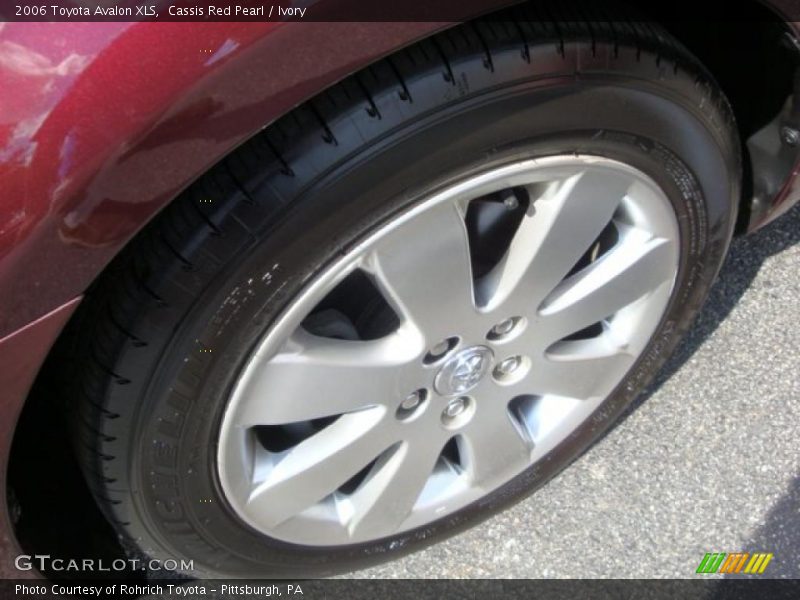 Cassis Red Pearl / Ivory 2006 Toyota Avalon XLS