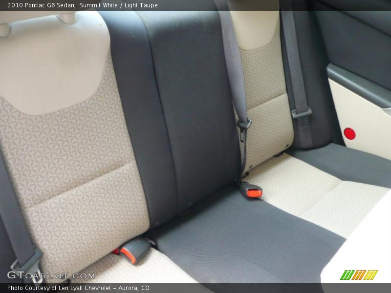 Summit White / Light Taupe 2010 Pontiac G6 Sedan