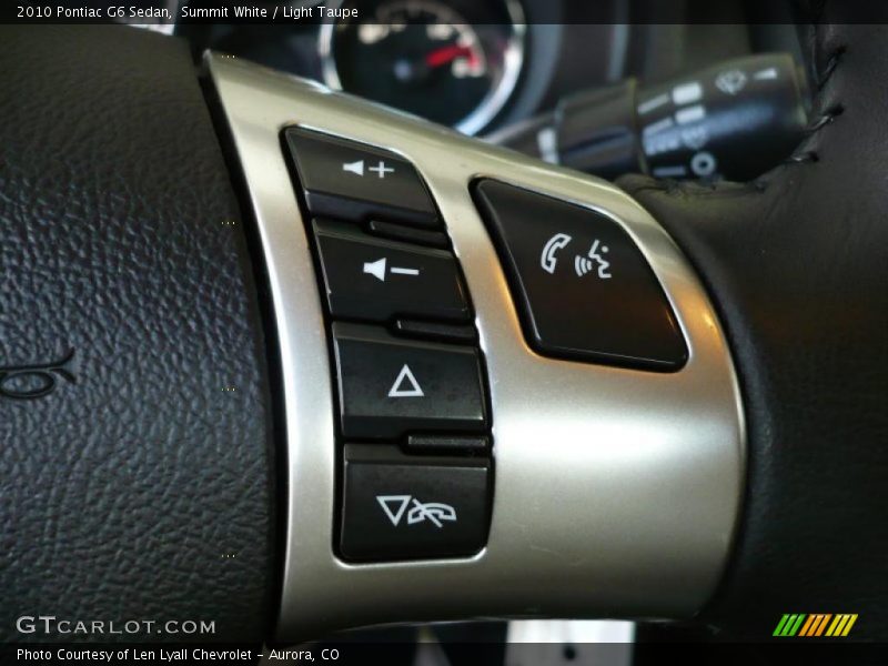 Summit White / Light Taupe 2010 Pontiac G6 Sedan