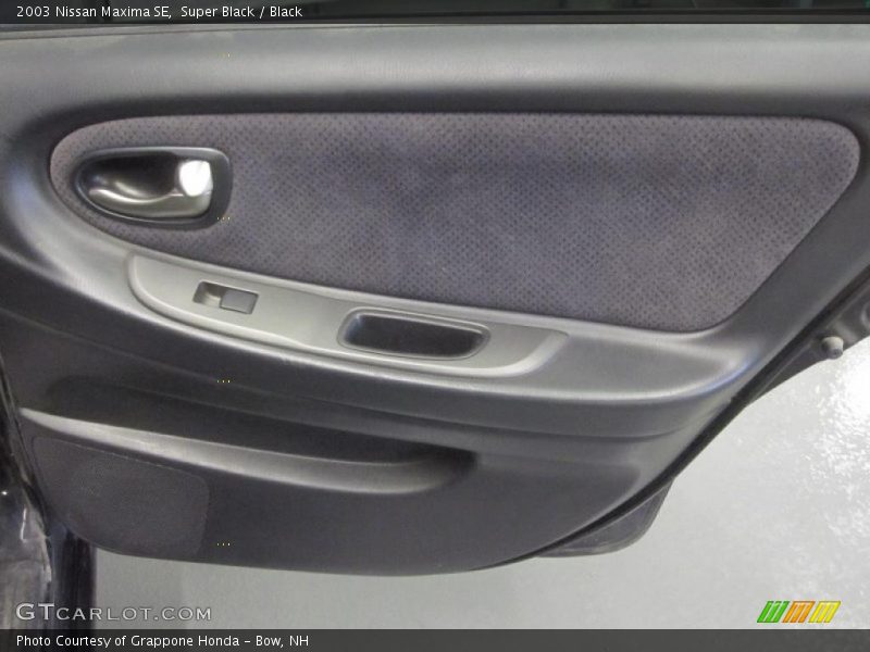 Super Black / Black 2003 Nissan Maxima SE