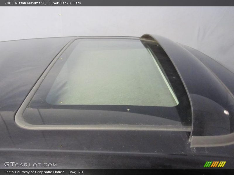 Super Black / Black 2003 Nissan Maxima SE