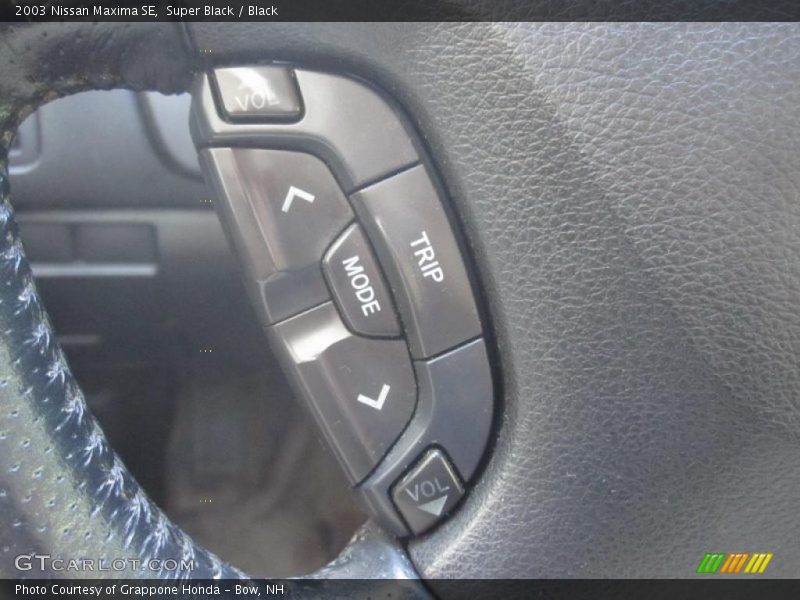 Super Black / Black 2003 Nissan Maxima SE
