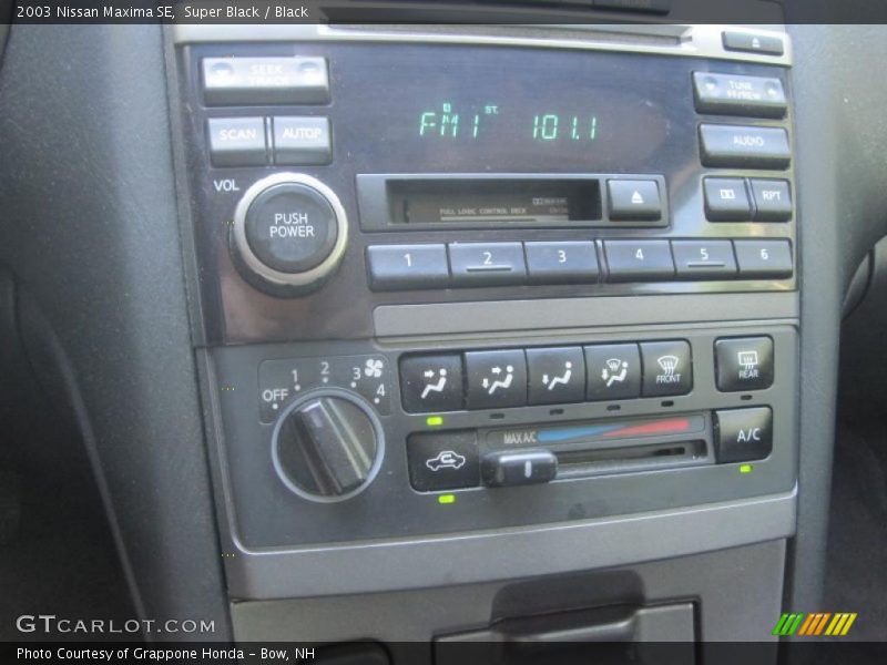 Super Black / Black 2003 Nissan Maxima SE