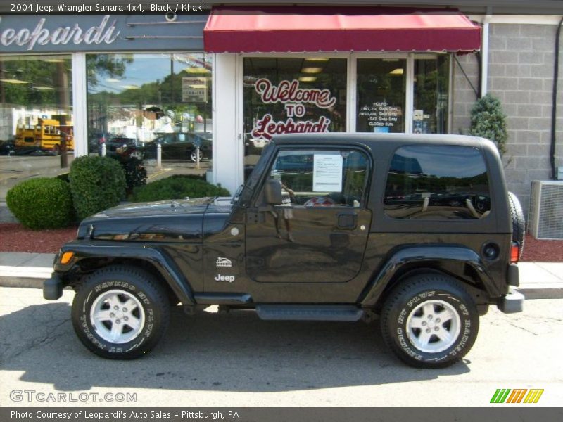 Black / Khaki 2004 Jeep Wrangler Sahara 4x4