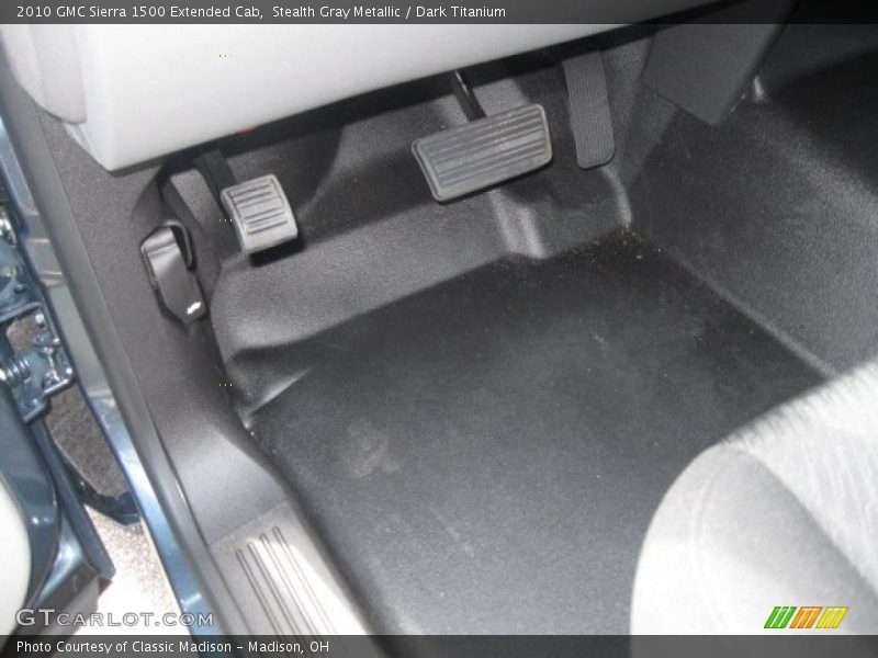 Stealth Gray Metallic / Dark Titanium 2010 GMC Sierra 1500 Extended Cab
