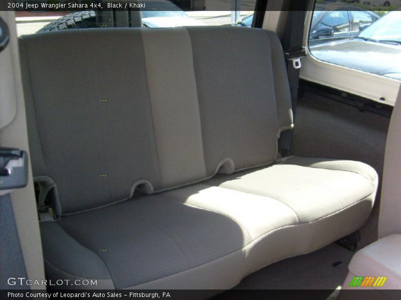 Black / Khaki 2004 Jeep Wrangler Sahara 4x4