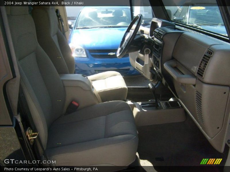 Black / Khaki 2004 Jeep Wrangler Sahara 4x4