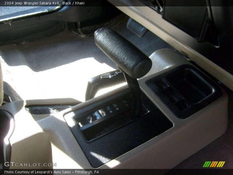 Black / Khaki 2004 Jeep Wrangler Sahara 4x4