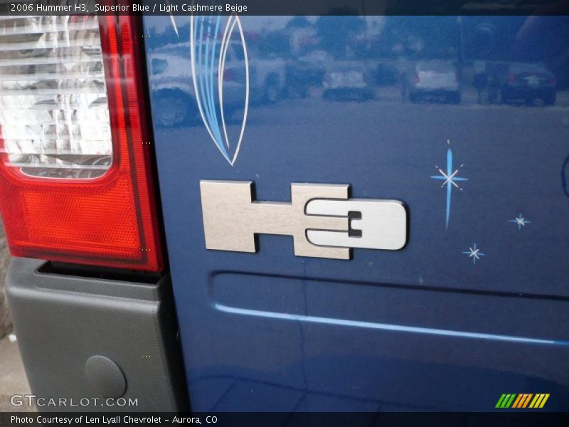 Superior Blue / Light Cashmere Beige 2006 Hummer H3
