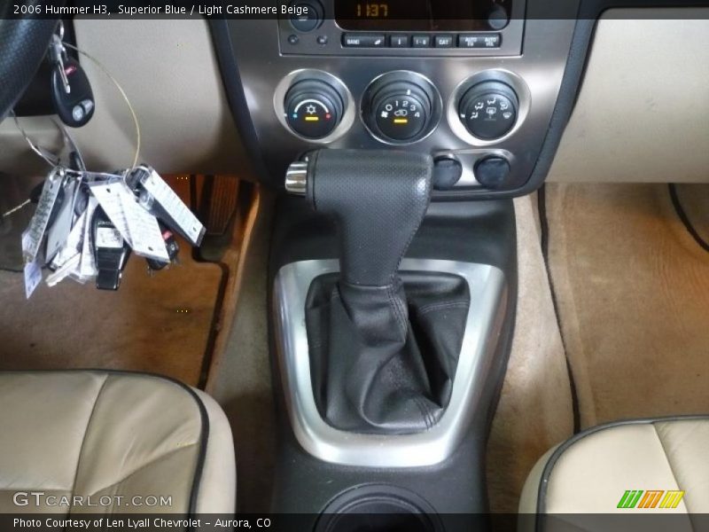 Superior Blue / Light Cashmere Beige 2006 Hummer H3