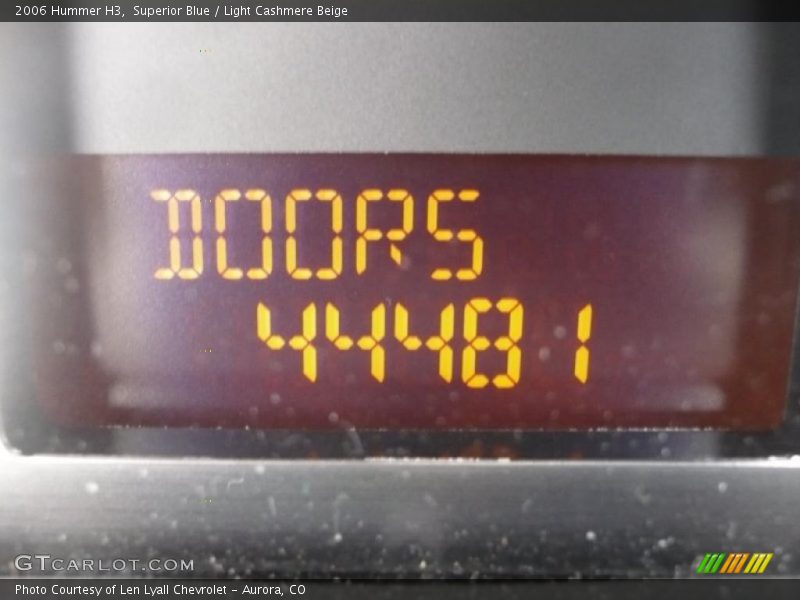 Superior Blue / Light Cashmere Beige 2006 Hummer H3