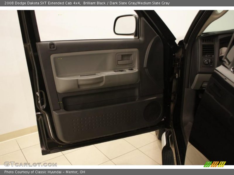 Brilliant Black / Dark Slate Gray/Medium Slate Gray 2008 Dodge Dakota SXT Extended Cab 4x4