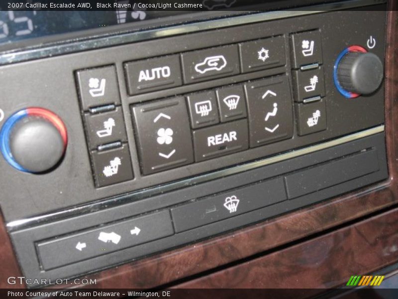 Black Raven / Cocoa/Light Cashmere 2007 Cadillac Escalade AWD