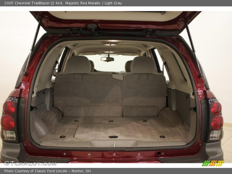 Majestic Red Metallic / Light Gray 2005 Chevrolet TrailBlazer LS 4x4