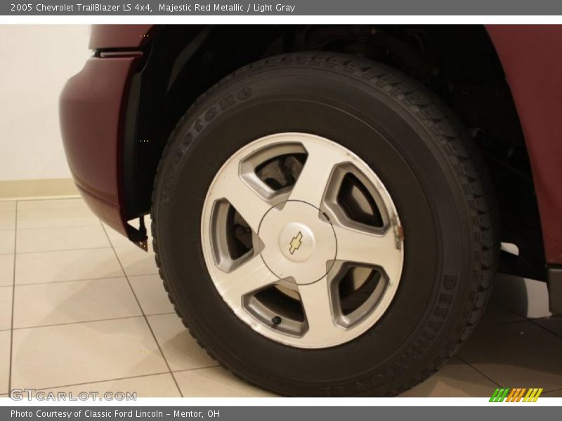 Majestic Red Metallic / Light Gray 2005 Chevrolet TrailBlazer LS 4x4