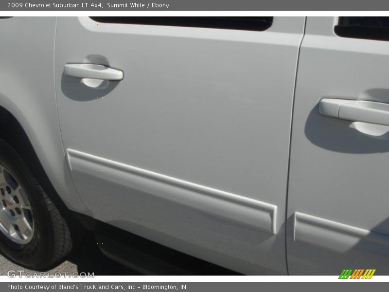 Summit White / Ebony 2009 Chevrolet Suburban LT 4x4