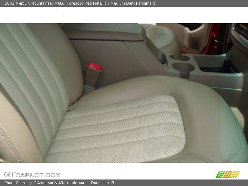 Toreador Red Metallic / Medium Dark Parchment 2002 Mercury Mountaineer AWD