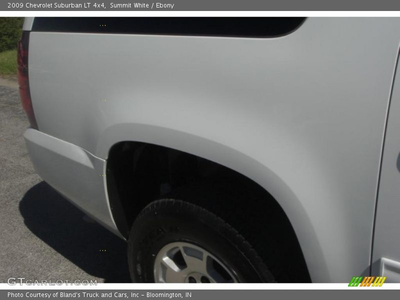 Summit White / Ebony 2009 Chevrolet Suburban LT 4x4