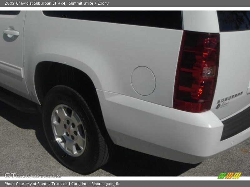 Summit White / Ebony 2009 Chevrolet Suburban LT 4x4