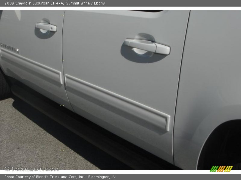 Summit White / Ebony 2009 Chevrolet Suburban LT 4x4