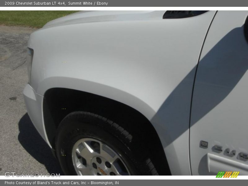 Summit White / Ebony 2009 Chevrolet Suburban LT 4x4