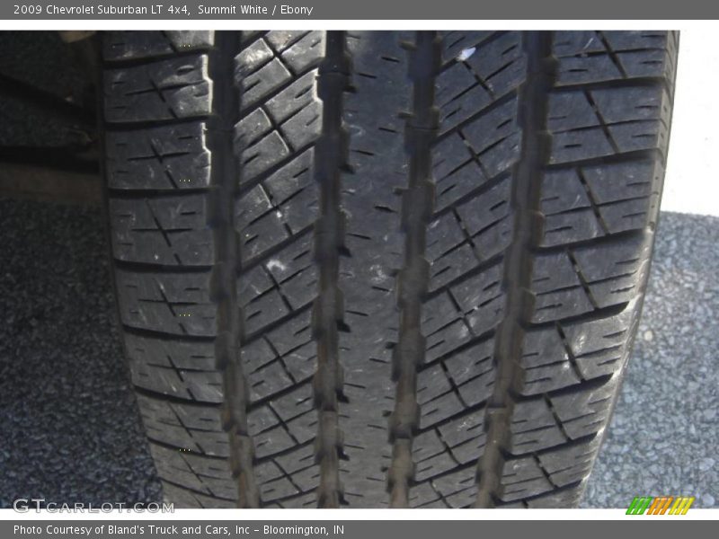 Summit White / Ebony 2009 Chevrolet Suburban LT 4x4