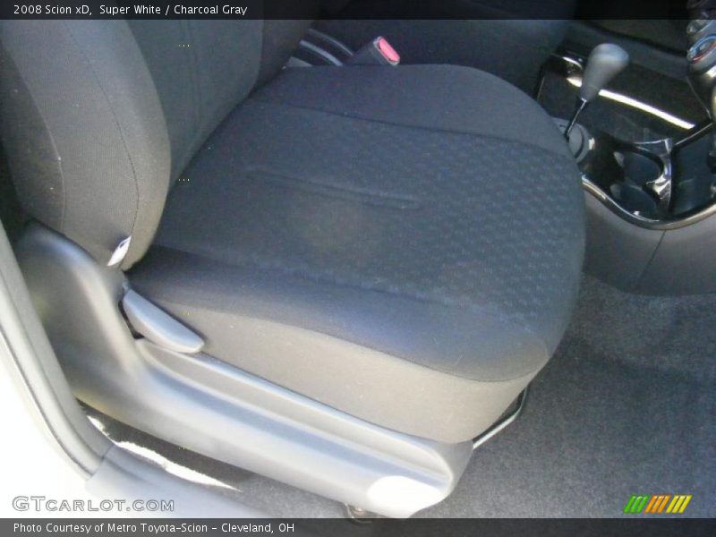 Super White / Charcoal Gray 2008 Scion xD