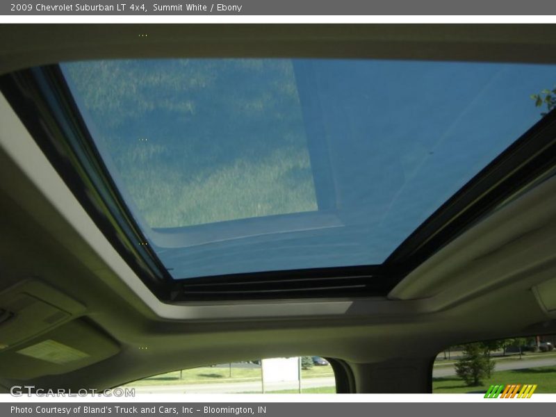 Summit White / Ebony 2009 Chevrolet Suburban LT 4x4